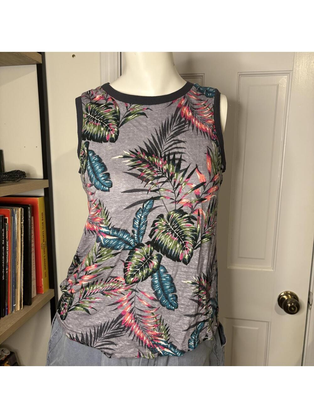 C&C California S Botanical Linen Tank